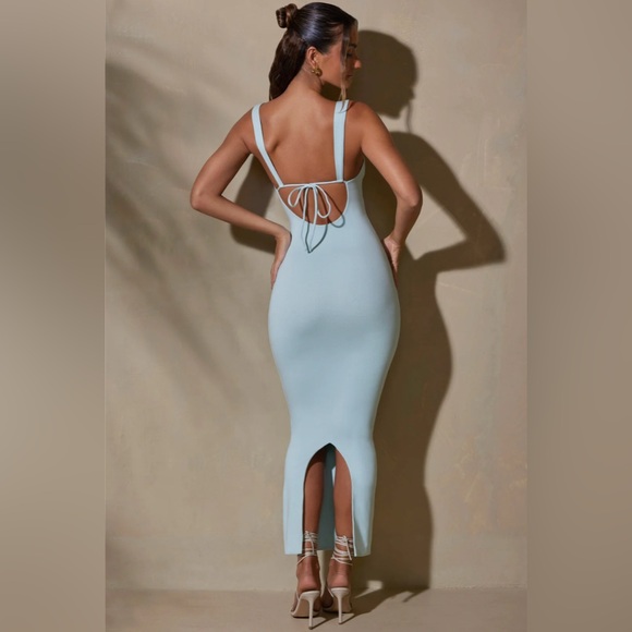 Oh Polly Dresses & Skirts - Savannah
Straight Neck Low Back Mint Maxi Dress